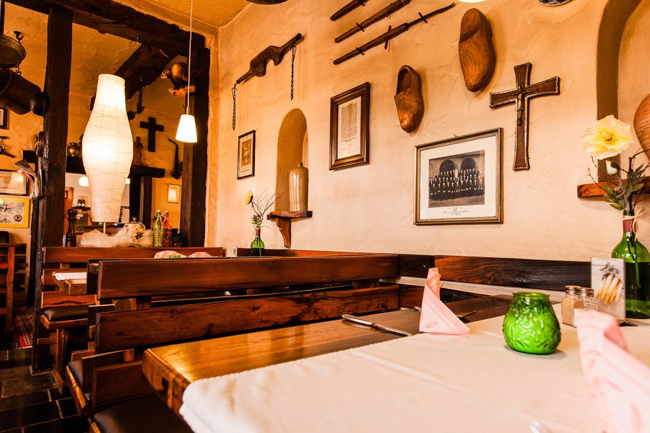 Hotel-Restaurant Gasthof Peters Anno 1650 Selfkant エクステリア 写真